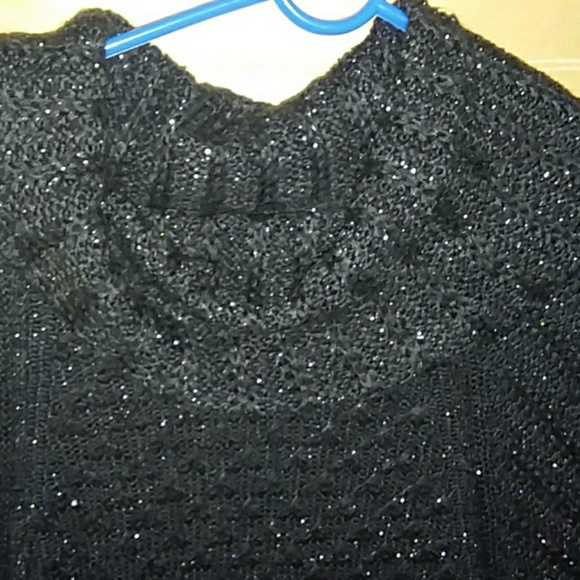 Sweater - Picture 2 of 7